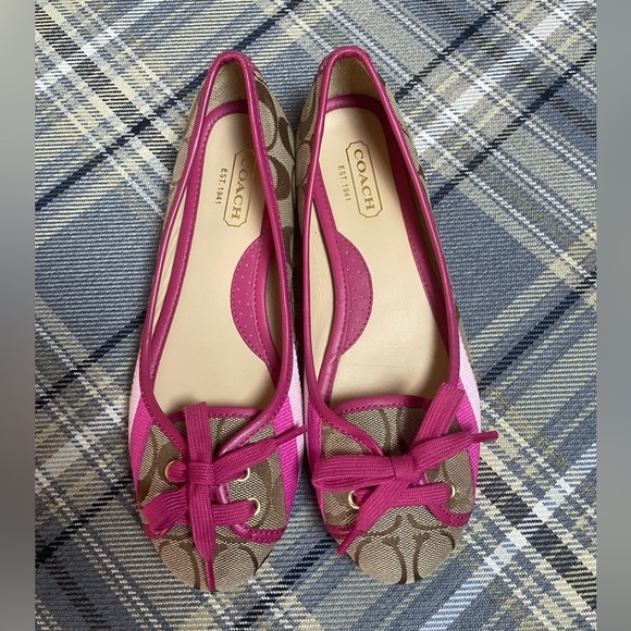 Coach Shoes - Coach janelle signature flats pink